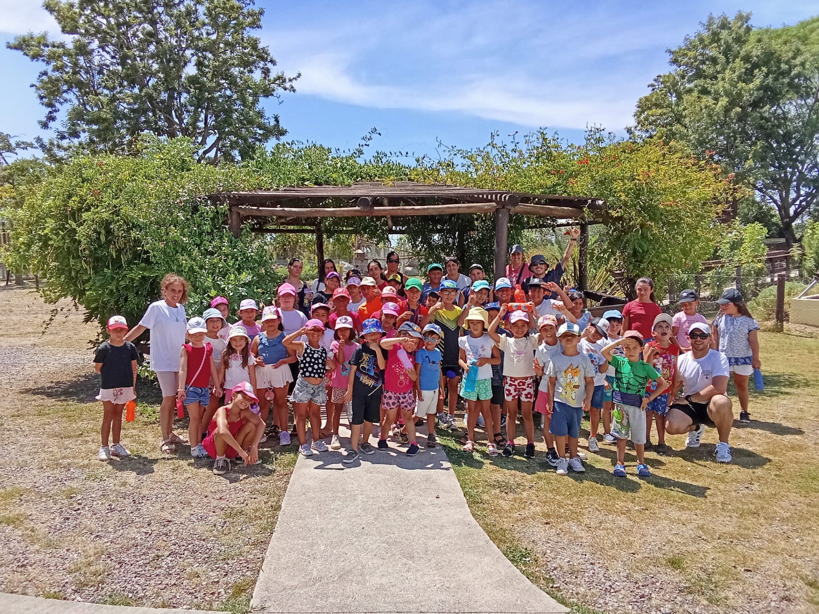 Alumnos de la escuela N.º 143 de Paso de Los Toros realizó visita didáctica al Bioparque “Washington Rodríguez Piquinela”
